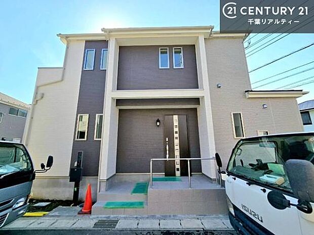 物件探しのご条件・ご要望・ご質問など、何なりと弊社スタッフまでお申し付けください!不動産に関することなら、どのようなことでも誠心誠意対応させて頂きます。