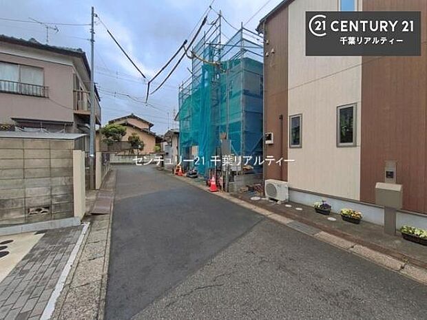 周辺環境や、お客様のご希望に合った物件も一緒にご案内を致します。住宅ローンアドバイザーによるご相談も承ります。当社はお問い合わせに即対応します!お待たせしません!