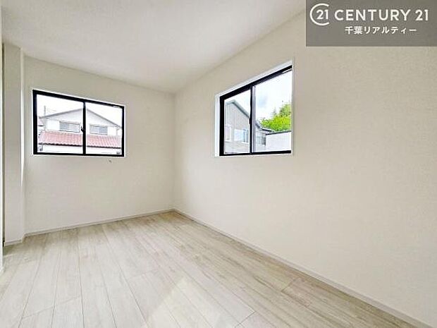 掃き出し窓がないお部屋は、お子様のお部屋としても安心です！