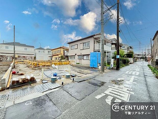 建築途中だからこそ分かる構造のしっかりさ。完成後は理想の住まいとしてお迎えします。これから仕上がる内装にも注目！新生活が楽しみになる住まいです。