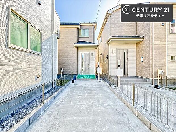 全4棟のキレイな街並み。是非1度ご内見ください。物件探しのご条件・ご要望・ご質問など、不動産に関することなら、どのようなことでも誠心誠意対応させて頂きます！