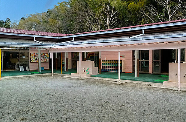 若松台幼稚園まで350m