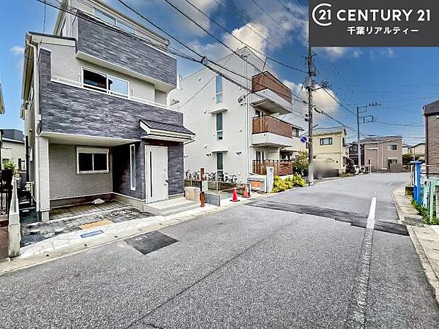 周辺環境や、お客様のご希望に合った物件も一緒にご案内を致します。住宅ローンアドバイザーによるご相談も承ります。当社はお問い合わせに即対応します！お待たせしません！