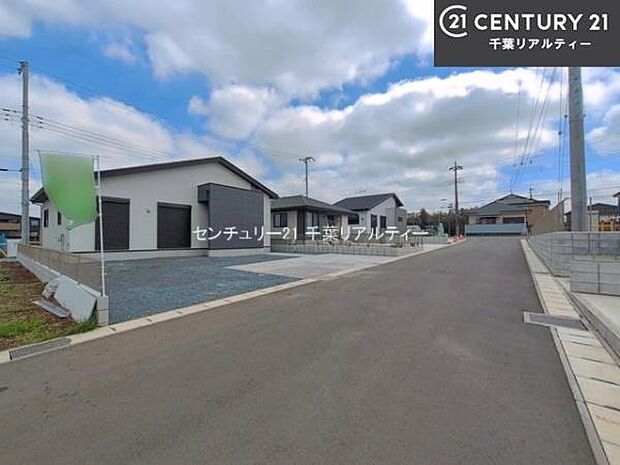 周辺環境や、お客様のご希望に合った物件も一緒にご案内を致します。住宅ローンアドバイザーによるご相談も承ります。当社はお問い合わせに即対応します！お待たせしません！