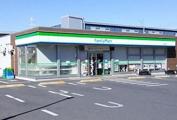 ファミリーマート八千代高津店まで300m