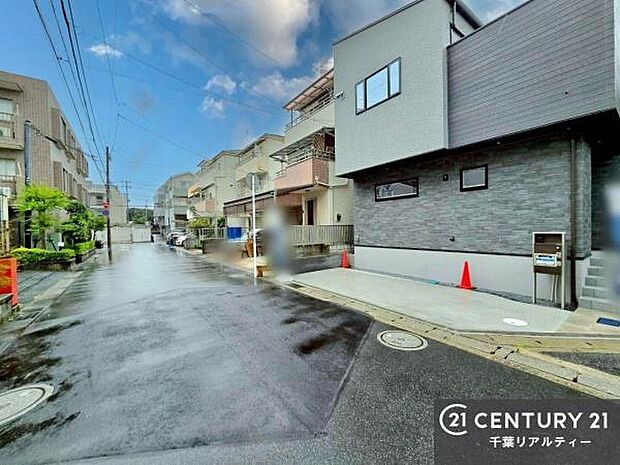 明るく開放的な角地でちょっと贅沢なお住まいをしませんか。