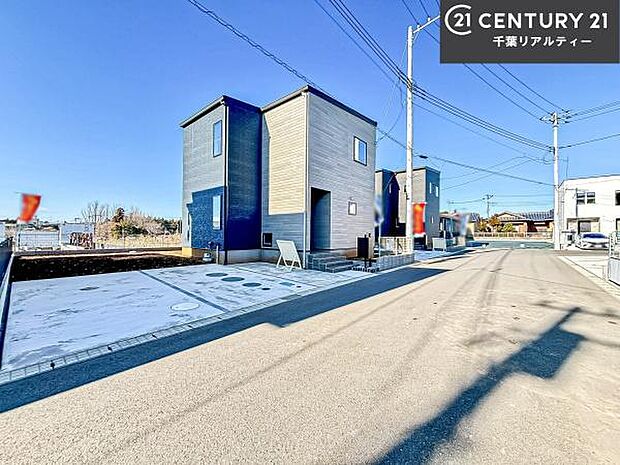 周辺環境や、お客様のご希望に合った物件も一緒にご案内を致します。住宅ローンアドバイザーによるご相談も承ります。当社はお問い合わせに即対応します！お待たせしません！