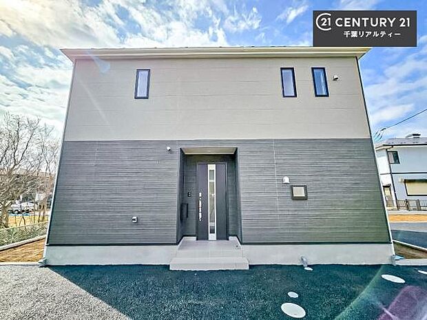 ご連絡いただけましたら、当日のご案内も可能です。写真だけでは分からない明るさや開放感、住み心地の良さを、ぜひ現地にてご確認ください。新しい暮らしの第一歩を、ぜひこの機会にご体感ください。