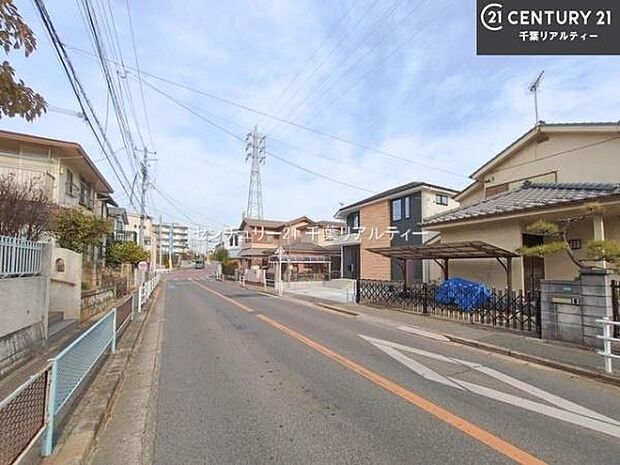 周辺環境や、お客様のご希望に合った物件も一緒にご案内を致します。住宅ローンアドバイザーによるご相談も承ります。当社はお問い合わせに即対応します！お待たせしません！