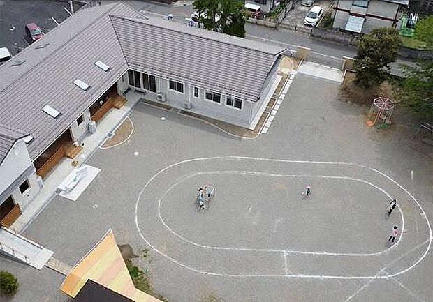 やまびこ幼稚園まで199m