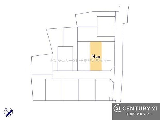 カースペース付きでマイカーをお持ちのご家庭でも安心。物件探しのご条件・ご要望・ご質問など、何なりと弊社スタッフまでお申し付けください!
