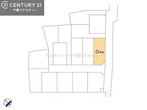 カースペース付きでマイカーをお持ちのご家庭でも安心。物件探しのご条件・ご要望・ご質問など、何なりと弊社スタッフまでお申し付けください!