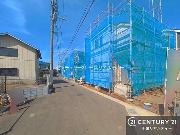 周辺環境や、お客様のご希望に合った物件も一緒にご案内を致します。住宅ローンアドバイザーによるご相談も承ります。当社はお問い合わせに即対応します!お待たせしません!
