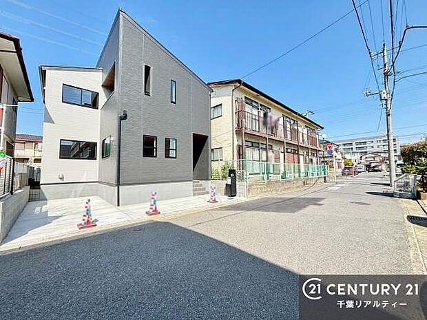 周辺環境や、お客様のご希望に合った物件も一緒にご案内を致します。住宅ローンアドバイザーによるご相談も承ります。当社はお問い合わせに即対応します!お待たせしません!