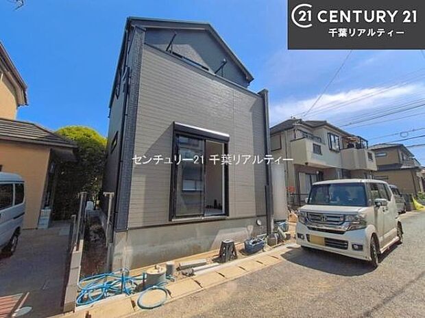 周辺環境や、お客様のご希望に合った物件も一緒にご案内を致します。住宅ローンアドバイザーによるご相談も承ります。当社はお問い合わせに即対応します!お待たせしません!