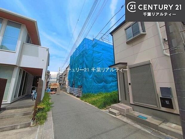 周辺環境や、お客様のご希望に合った物件も一緒にご案内を致します。住宅ローンアドバイザーによるご相談も承ります。当社はお問い合わせに即対応します!お待たせしません!