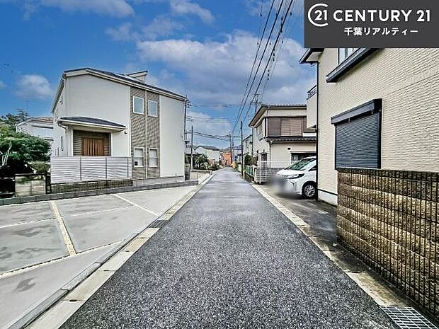 周辺環境や、お客様のご希望に合った物件も一緒にご案内を致します。住宅ローンアドバイザーによるご相談も承ります。当社はお問い合わせに即対応します!お待たせしません!