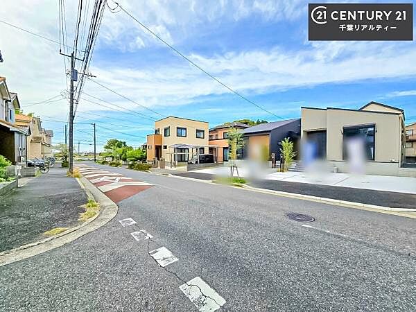周辺環境や、お客様のご希望に合った物件も一緒にご案内を致します。住宅ローンアドバイザーによるご相談も承ります。当社はお問い合わせに即対応します！お待たせしません！