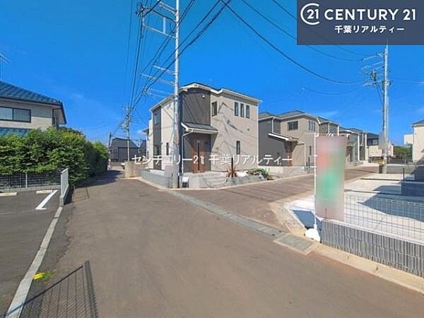 周辺環境や、お客様のご希望に合った物件も一緒にご案内を致します。住宅ローンアドバイザーによるご相談も承ります。当社はお問い合わせに即対応します！お待たせしません！