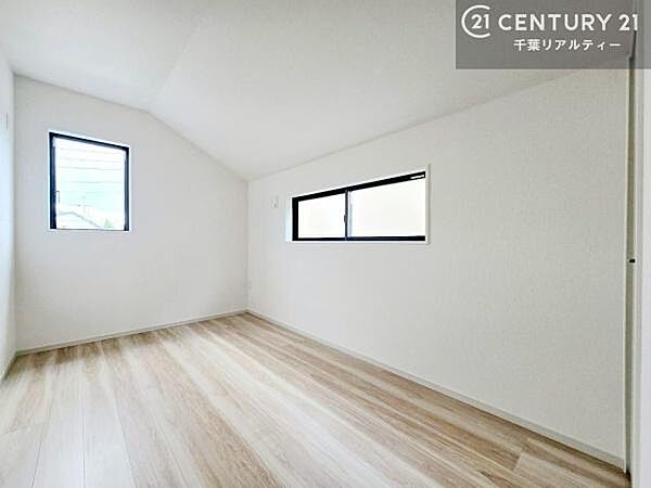 掃き出し窓がないお部屋は、お子様のお部屋としても安心です！