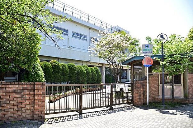 市川市立南行徳小学校まで442m