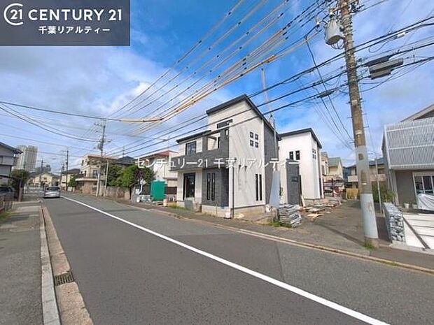 周辺環境や、お客様のご希望に合った物件も一緒にご案内を致します。住宅ローンアドバイザーによるご相談も承ります。当社はお問い合わせに即対応します!お待たせしません!