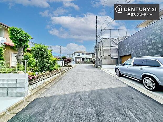 周辺環境や、お客様のご希望に合った物件も一緒にご案内を致します。住宅ローンアドバイザーによるご相談も承ります。当社はお問い合わせに即対応します!お待たせしません!