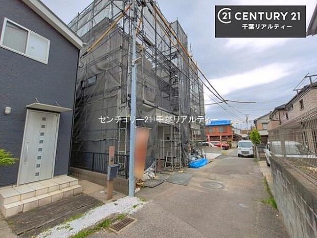 周辺環境や、お客様のご希望に合った物件も一緒にご案内を致します。住宅ローンアドバイザーによるご相談も承ります。当社はお問い合わせに即対応します!お待たせしません!