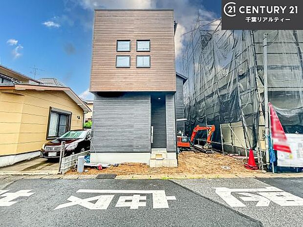 物件探しのご条件・ご要望・ご質問など、何なりと弊社スタッフまでお申し付けください！不動産に関することなら、どのようなことでも誠心誠意対応させて頂きます。