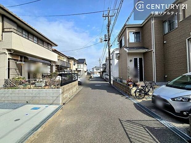 周辺環境や、お客様のご希望に合った物件も一緒にご案内を致します。住宅ローンアドバイザーによるご相談も承ります。当社はお問い合わせに即対応します!お待たせしません!
