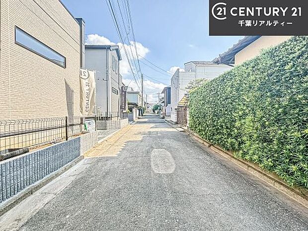 周辺環境や、お客様のご希望に合った物件も一緒にご案内を致します。住宅ローンアドバイザーによるご相談も承ります。当社はお問い合わせに即対応します！お待たせしません！