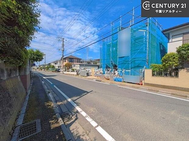 周辺環境や、お客様のご希望に合った物件も一緒にご案内を致します。住宅ローンアドバイザーによるご相談も承ります。当社はお問い合わせに即対応します!お待たせしません!