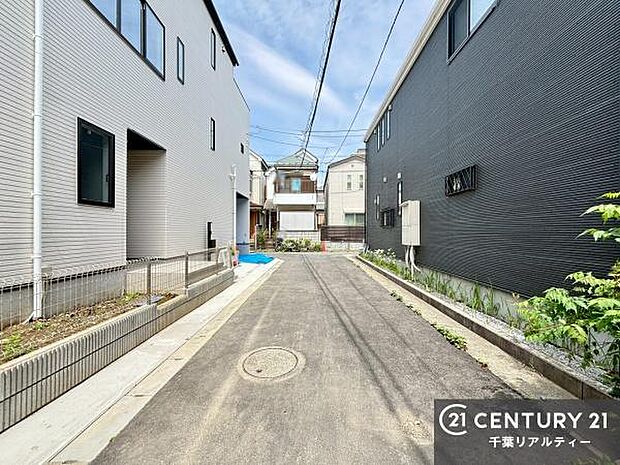 周辺環境や、お客様のご希望に合った物件も一緒にご案内を致します。住宅ローンアドバイザーによるご相談も承ります。当社はお問い合わせに即対応します!お待たせしません!