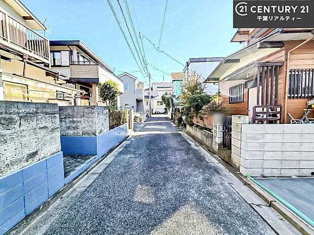 周辺環境や、お客様のご希望に合った物件も一緒にご案内を致します。住宅ローンアドバイザーによるご相談も承ります。当社はお問い合わせに即対応します!お待たせしません!
