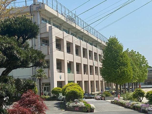 市川市立国府台小学校まで1561m