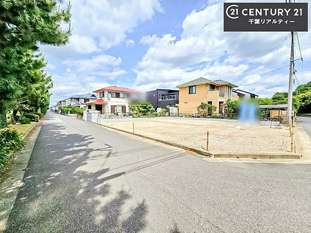 周辺環境や、お客様のご希望に合った物件も一緒にご案内を致します。住宅ローンアドバイザーによるご相談も承ります。当社はお問い合わせに即対応します!お待たせしません!