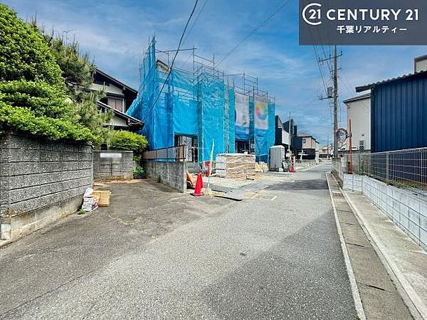 周辺環境や、お客様のご希望に合った物件も一緒にご案内を致します。住宅ローンアドバイザーによるご相談も承ります。当社はお問い合わせに即対応します!お待たせしません!