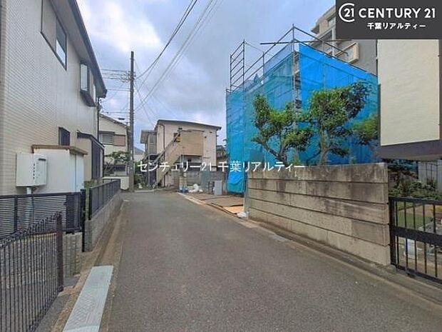 周辺環境や、お客様のご希望に合った物件も一緒にご案内を致します。住宅ローンアドバイザーによるご相談も承ります。当社はお問い合わせに即対応します!お待たせしません!