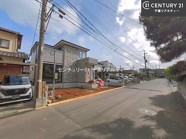 周辺環境や、お客様のご希望に合った物件も一緒にご案内を致します。住宅ローンアドバイザーによるご相談も承ります。当社はお問い合わせに即対応します!お待たせしません!