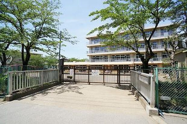 習志野市立藤崎幼稚園まで199m