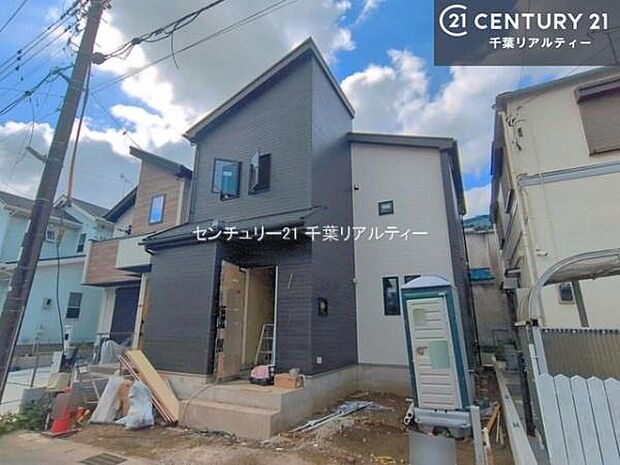 閑静な住宅街に佇む、落ち着きと暮らしやすさを兼ね備えた住まい。穏やかな住環境の中で、ゆったりとした時間をお過ごしいただけます。