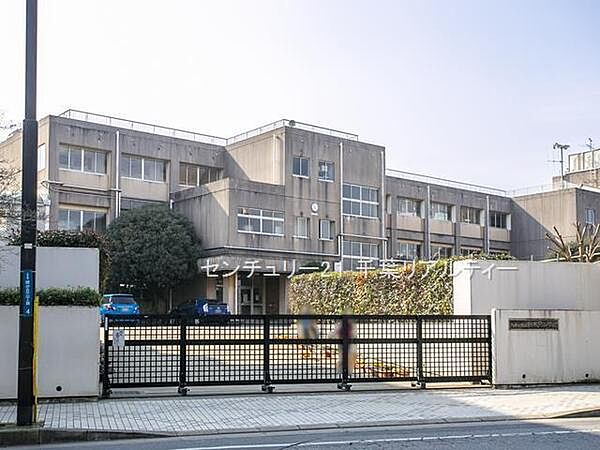八千代市立新木戸小学校まで1000m