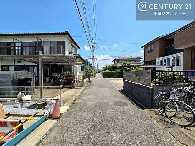 心ゆくまで現地をご覧いただけるよう、即日案内のご用意も整えております。お気軽にお問い合わせの上、理想の暮らしへの一歩をお進めください！