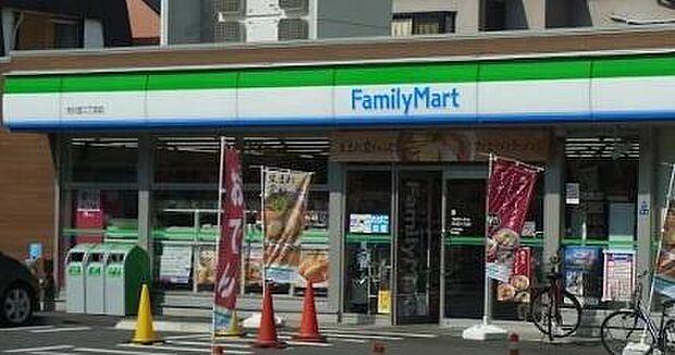 ファミリーマート市川宝二丁目店まで398m