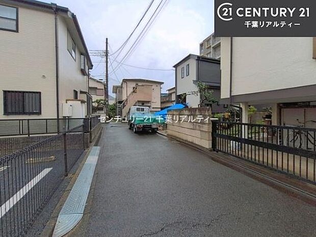 周辺環境や、お客様のご希望に合った物件も一緒にご案内を致します。住宅ローンアドバイザーによるご相談も承ります。当社はお問い合わせに即対応します！お待たせしません！