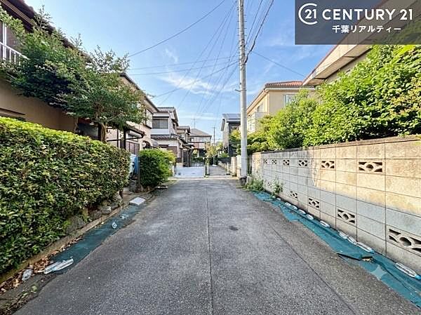 周辺環境や、お客様のご希望に合った物件も一緒にご案内を致します。住宅ローンアドバイザーによるご相談も承ります。当社はお問い合わせに即対応します！お待たせしません！