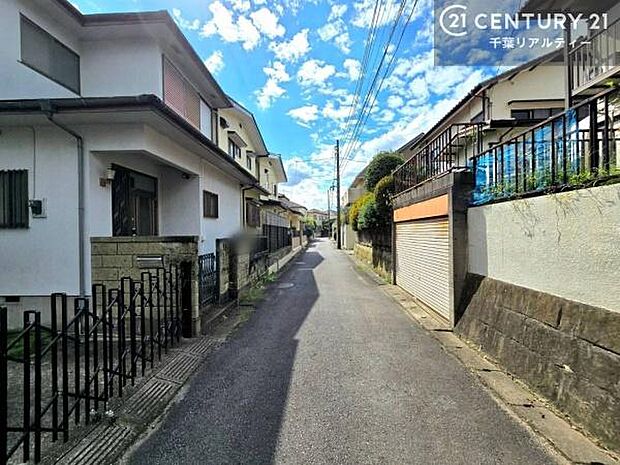 周辺環境や、お客様のご希望に合った物件も一緒にご案内を致します。住宅ローンアドバイザーによるご相談も承ります。当社はお問い合わせに即対応します!お待たせしません!