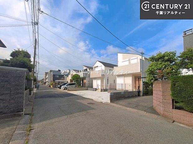 周辺環境や、お客様のご希望に合った物件も一緒にご案内を致します。住宅ローンアドバイザーによるご相談も承ります。当社はお問い合わせに即対応します！お待たせしません！
