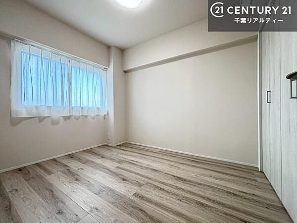 シンプルでレイアウトしやすい洋室は、お子様のお部屋としても最適。成長に合わせて柔軟にお使いいただけます。