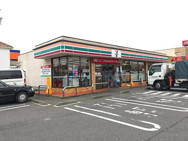 セブンイレブン成田ウイング土屋店まで979m
